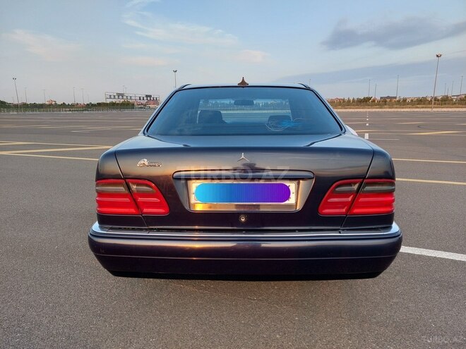 Mercedes E 240 1998, 333,000 km - 2.4 л - Bakı