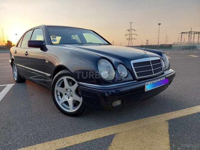 Mercedes E 240 1998, 333,000 km - 2.4 л - Bakı