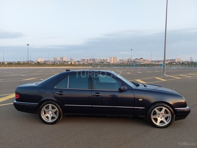 Mercedes E 240 1998, 333,000 km - 2.4 л - Bakı