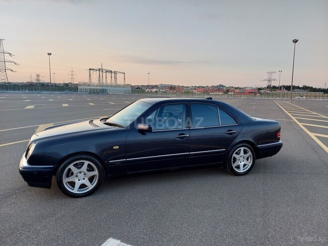 Mercedes E 240 1998, 333,000 km - 2.4 л - Bakı