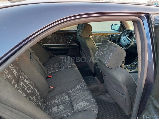 Mercedes E 240 1998, 333,000 km - 2.4 л - Bakı
