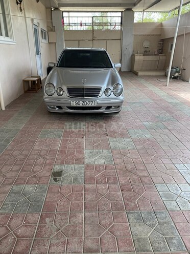Mercedes E 240 2000, 220,000 km - 2.4 l - Gəncə