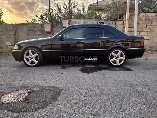 Mercedes C 230 1999, 259,500 km - 2.3 l - Bakı