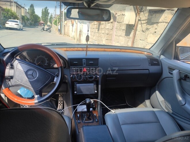 Mercedes C 230 1999, 259,500 km - 2.3 l - Bakı