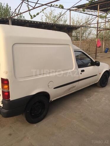 Ford Courier 1998, 63,000 km - 1.3 л - Salyan