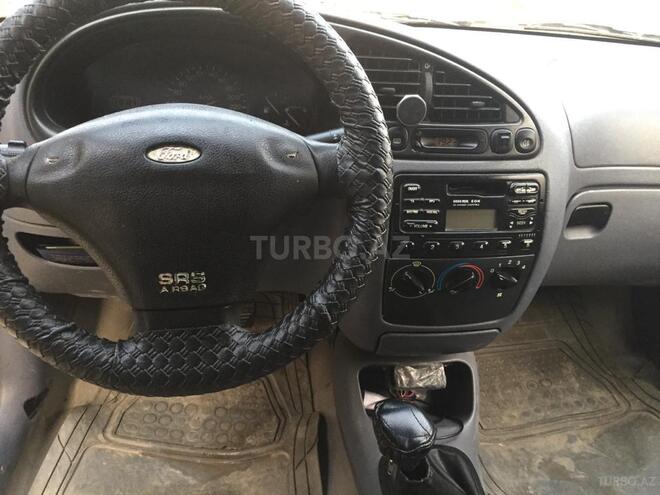 Ford Courier 1998, 63,000 km - 1.3 л - Salyan