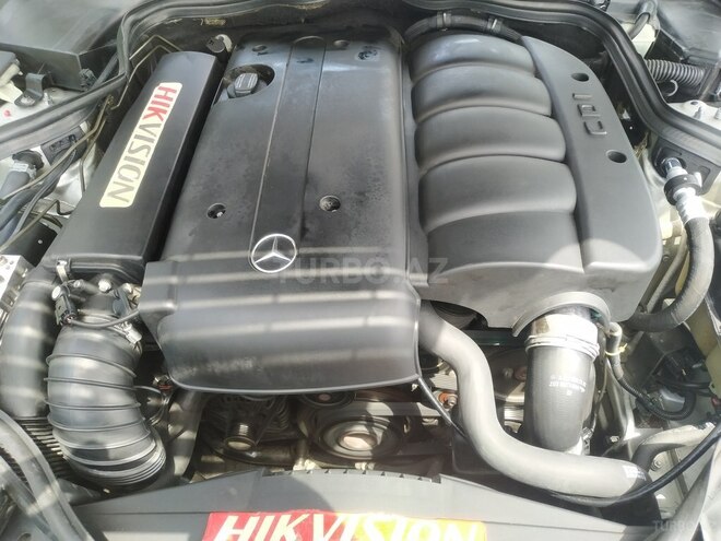 Mercedes E 220 2002, 390,000 km - 2.2 l - Gəncə
