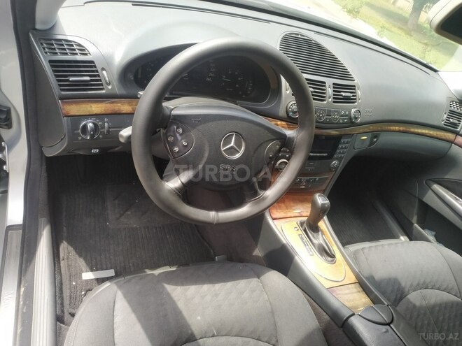 Mercedes E 220 2002, 390,000 km - 2.2 l - Gəncə