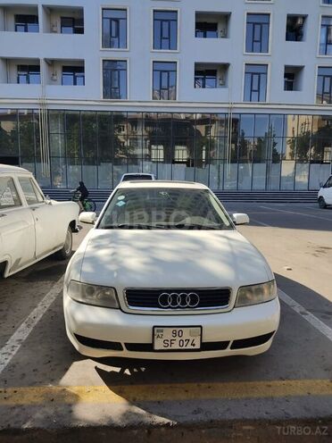 Audi A4 2001, 351,000 km - 1.8 l - Bakı