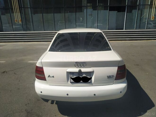 Audi A4 2001, 351,000 km - 1.8 l - Bakı