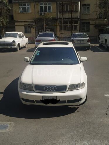 Audi A4 2001, 351,000 km - 1.8 l - Bakı