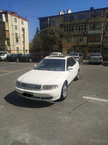 Audi A4 2001, 351,000 km - 1.8 l - Bakı