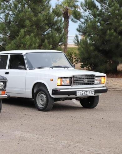 LADA (VAZ) 2107 2005, 100,000 km - 1.6 л - Astara