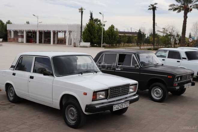 LADA (VAZ) 2107 2005, 100,000 km - 1.6 л - Astara