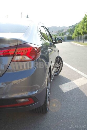 Hyundai Elantra 2020, 28,000 km - 2.0 l - Bakı