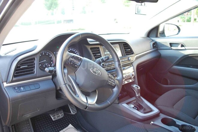 Hyundai Elantra 2020, 28,000 km - 2.0 l - Bakı