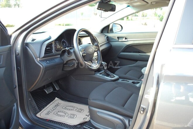Hyundai Elantra 2020, 28,000 km - 2.0 l - Bakı