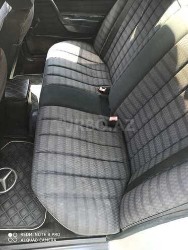 Mercedes 190 1992, 270,000 km - 2.0 l - Bakı