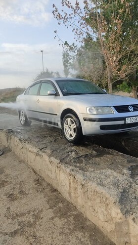 Volkswagen Passat 1997, 302,000 km - 1.8 л - Şirvan