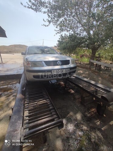 Volkswagen Passat 1997, 302,000 km - 1.8 л - Şirvan