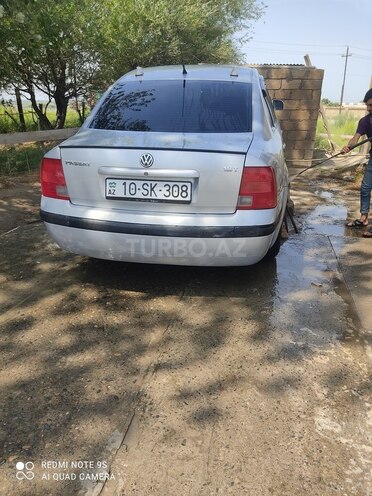 Volkswagen Passat 1997, 302,000 km - 1.8 л - Şirvan
