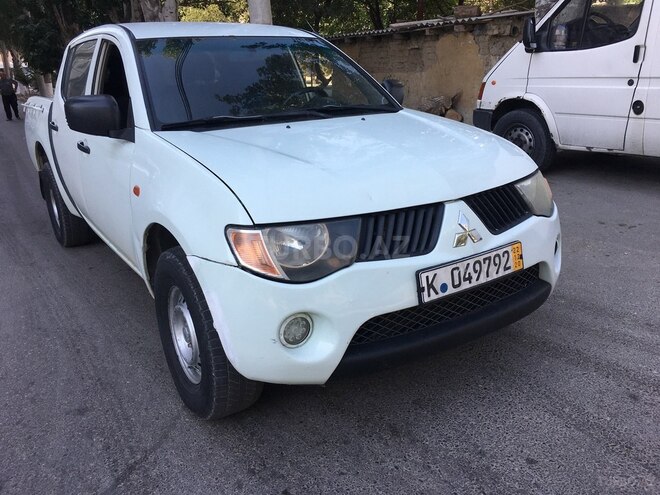 Mitsubishi L200 2007, 299,041 km - 2.5 l - Bakı
