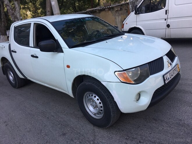 Mitsubishi L200 2007, 299,041 km - 2.5 l - Bakı