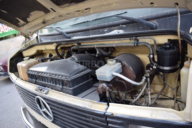 Mercedes 609 D 1992, 450,000 km - 4.0 л - Şamaxı