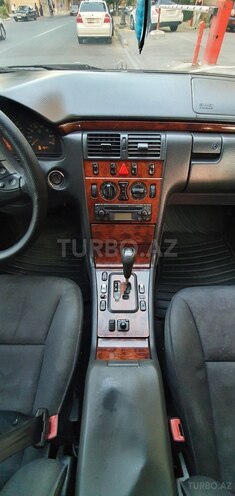 Mercedes E 280 1999, 340,000 km - 2.8 l - Bakı