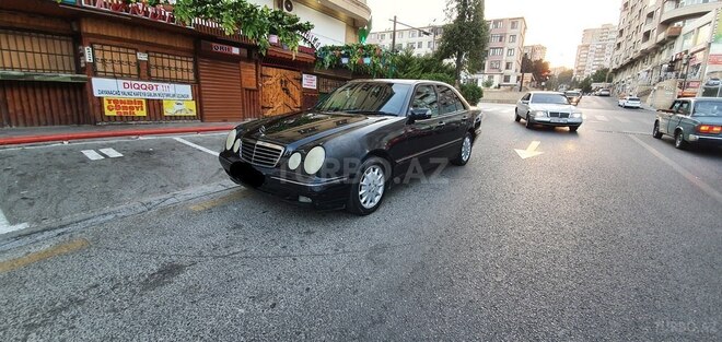 Mercedes E 280 1999, 340,000 km - 2.8 l - Bakı