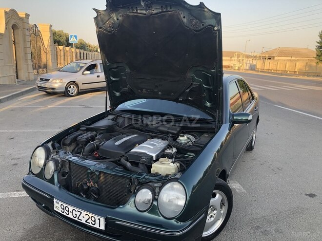 Mercedes E 220 2000, 345,678 km - 2.2 l - Bakı