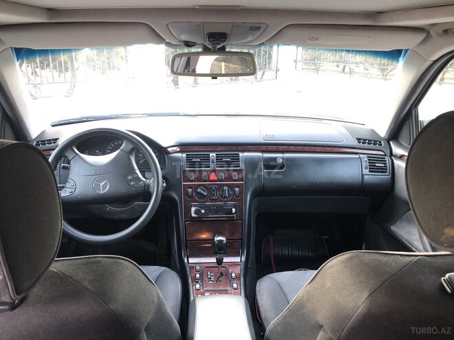 Mercedes E 220 2000, 345,678 km - 2.2 l - Bakı