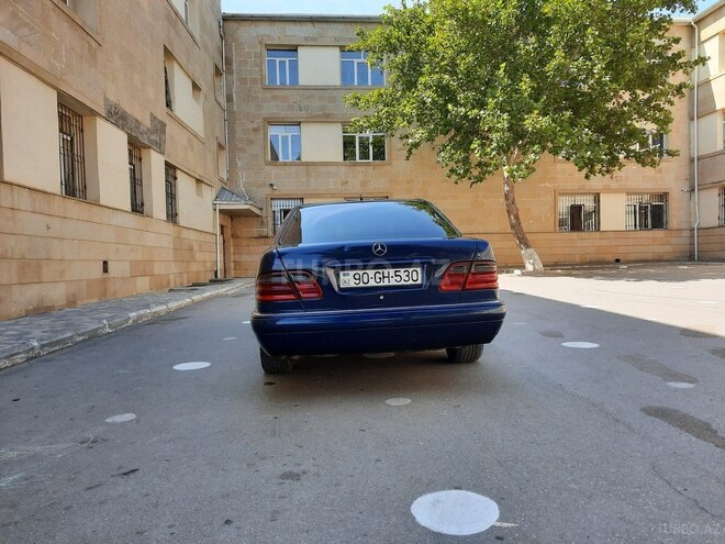 Mercedes E 240 1998, 378,000 km - 2.4 l - Bakı