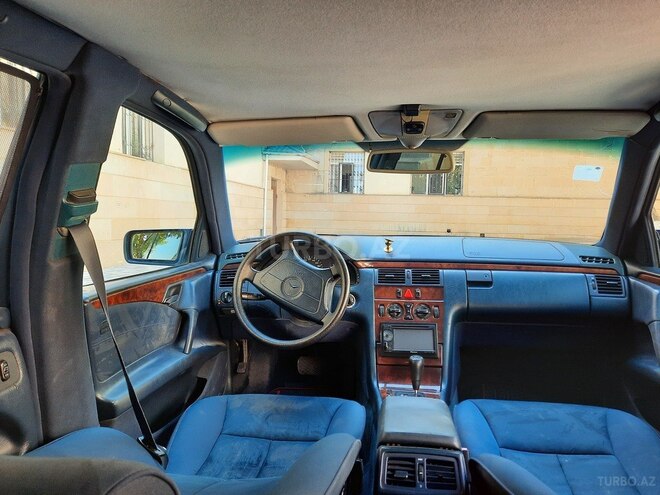 Mercedes E 240 1998, 378,000 km - 2.4 l - Bakı