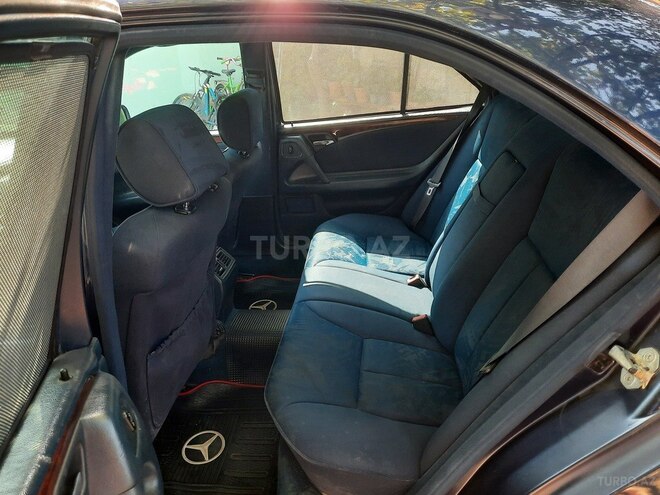 Mercedes E 240 1998, 378,000 km - 2.4 l - Bakı