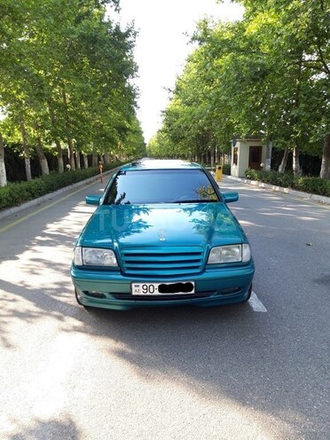 Mercedes C 240 1999, 270,000 km - 2.4 l - Bakı