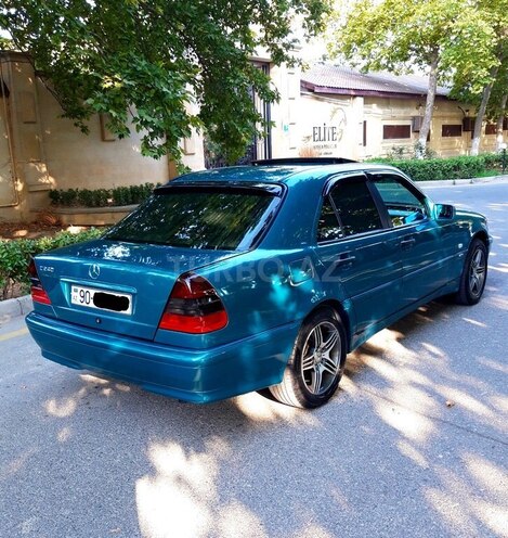 Mercedes C 240 1999, 270,000 km - 2.4 l - Bakı