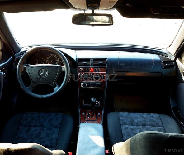 Mercedes C 240 1999, 270,000 km - 2.4 l - Bakı