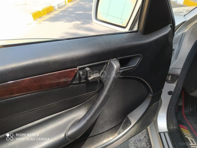 Mercedes C 280 1999, 258,000 km - 2.8 l - Sumqayıt