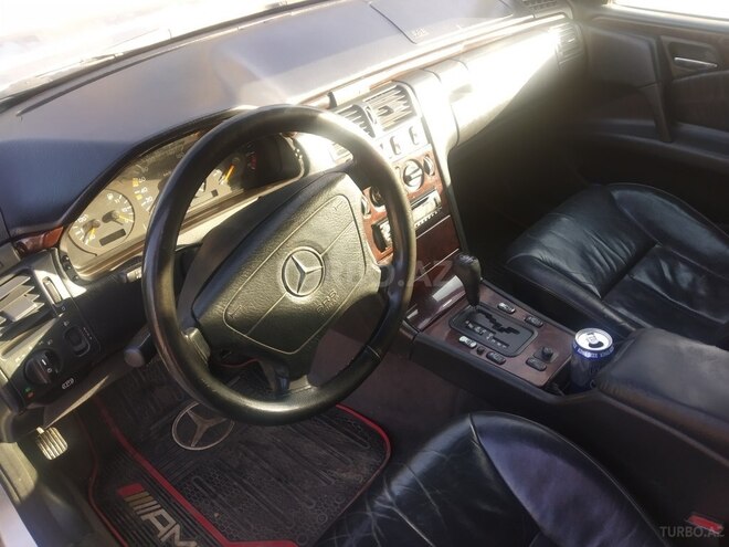 Mercedes E 230 1997, 515,000 km - 2.3 l - Bakı
