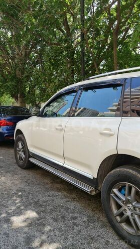 Volkswagen Touareg 2004, 284,500 km - 3.2 l - Bakı