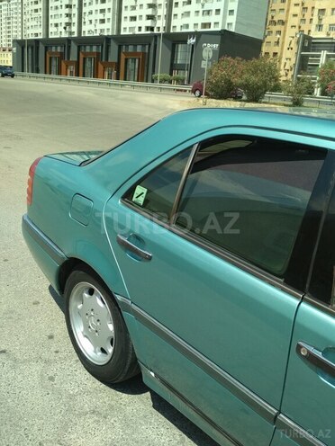 Mercedes C 220 1994, 250,000 km - 2.2 l - Bakı