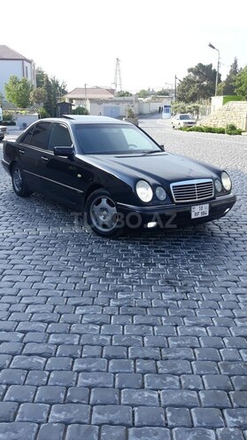 Mercedes E 240 1998, 380,000 km - 2.4 l - Bakı