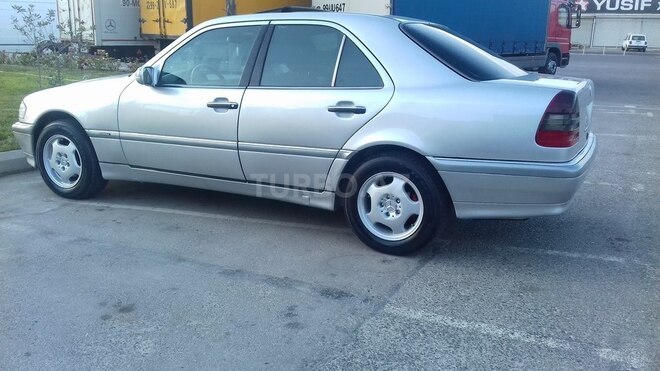 Mercedes C 230 1997, 232,555 km - 2.3 l - Bakı