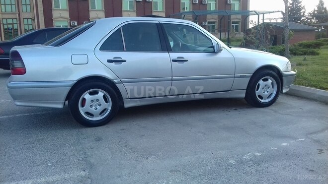 Mercedes C 230 1997, 232,555 km - 2.3 l - Bakı