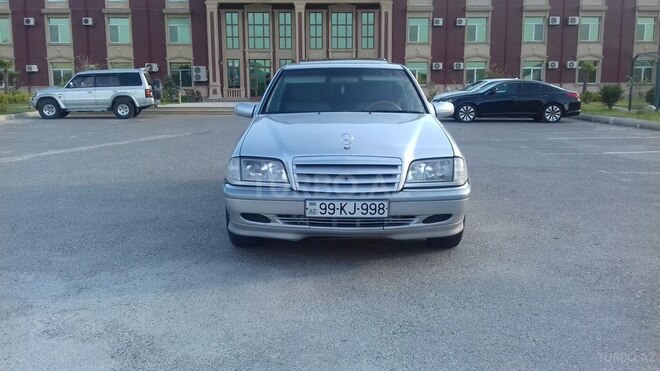 Mercedes C 230 1997, 232,555 km - 2.3 l - Bakı