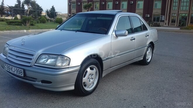 Mercedes C 230 1997, 232,555 km - 2.3 l - Bakı