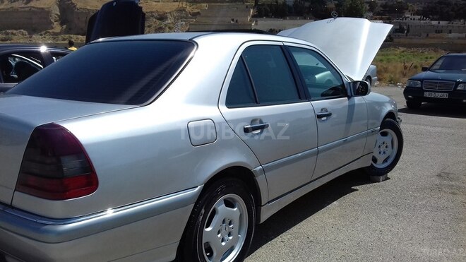 Mercedes C 230 1997, 232,555 km - 2.3 l - Bakı