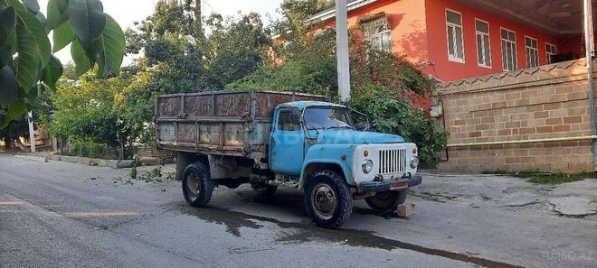 GAZ  1984, 586,764 km - 4.5 л - Şamaxı