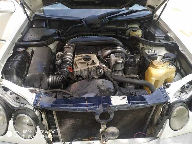 Mercedes E 220 1998, 337,000 km - 2.2 л - Bakı